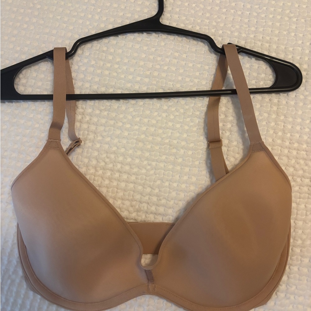 SKIMS Weightless Scoop Bra - Unpadded with Underwire - NWT